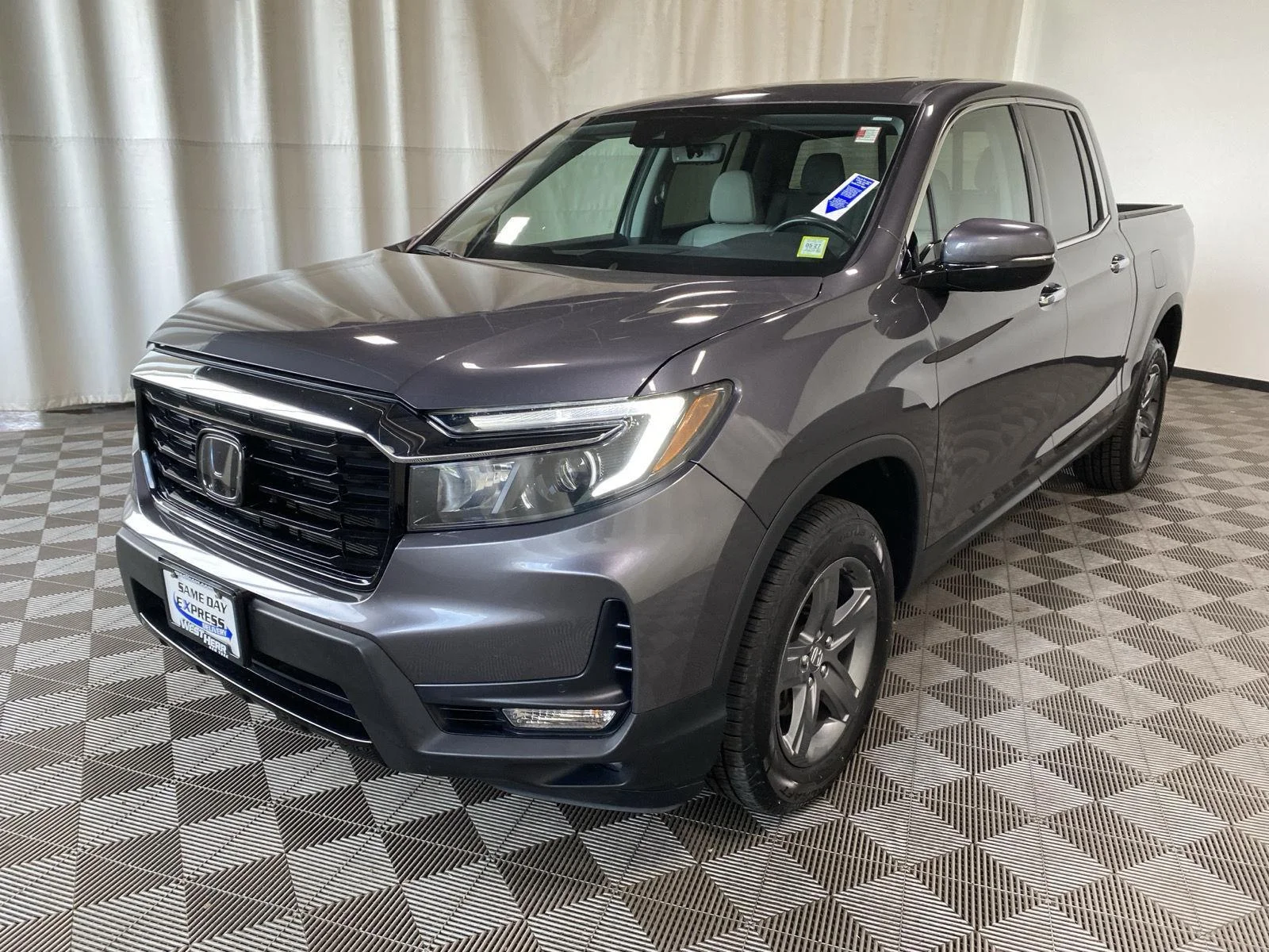 Used 2023 Modern Steel Metallic Honda RTL-E image 5