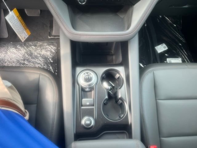 New 2026 Agate Black Metallic Ford Active image 17