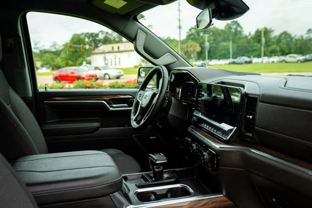 Used 2025 Riptide Blue Metallic Chevrolet RST image 23