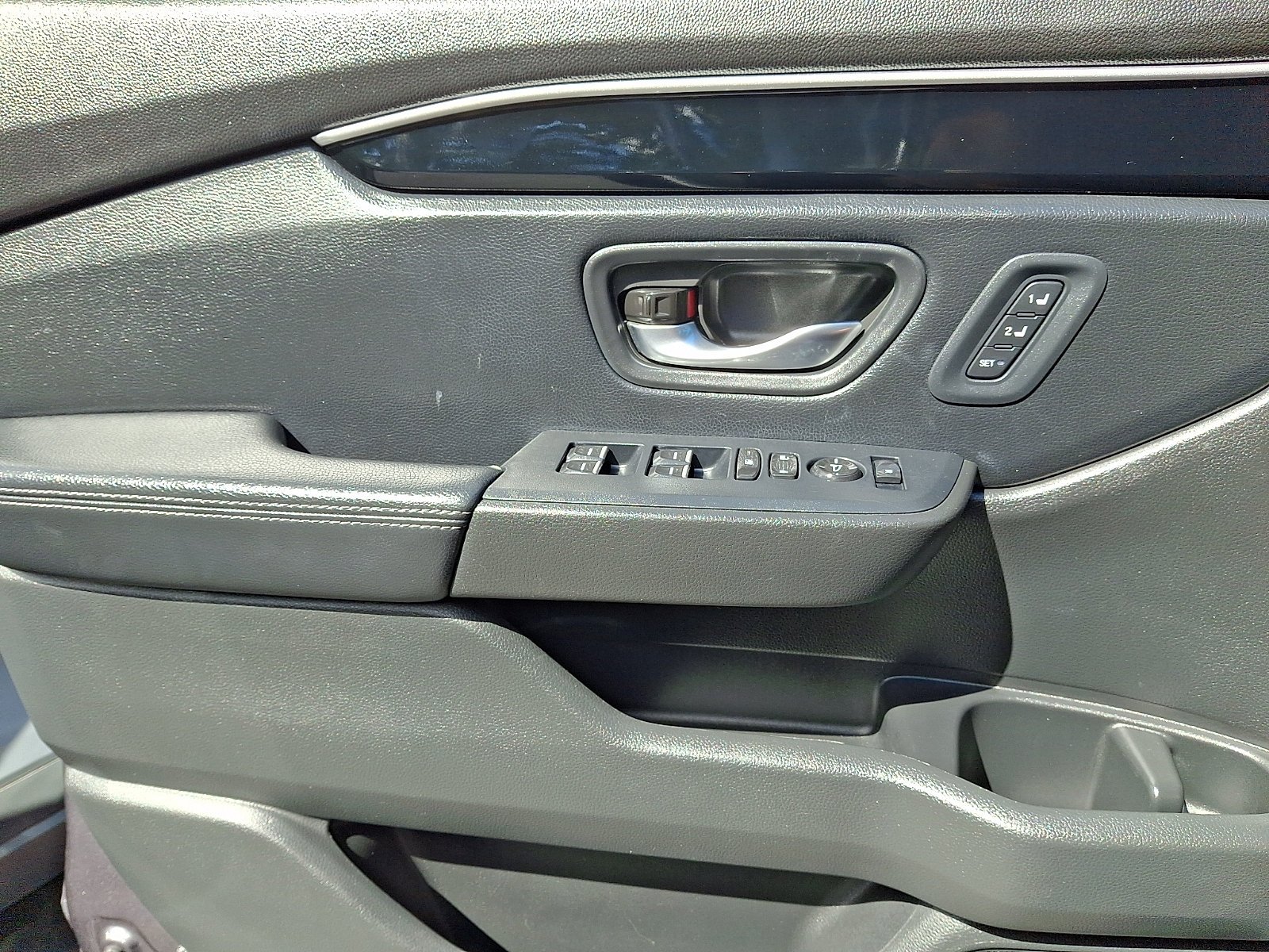 2024 Honda Pilot EX-L - Photo 11