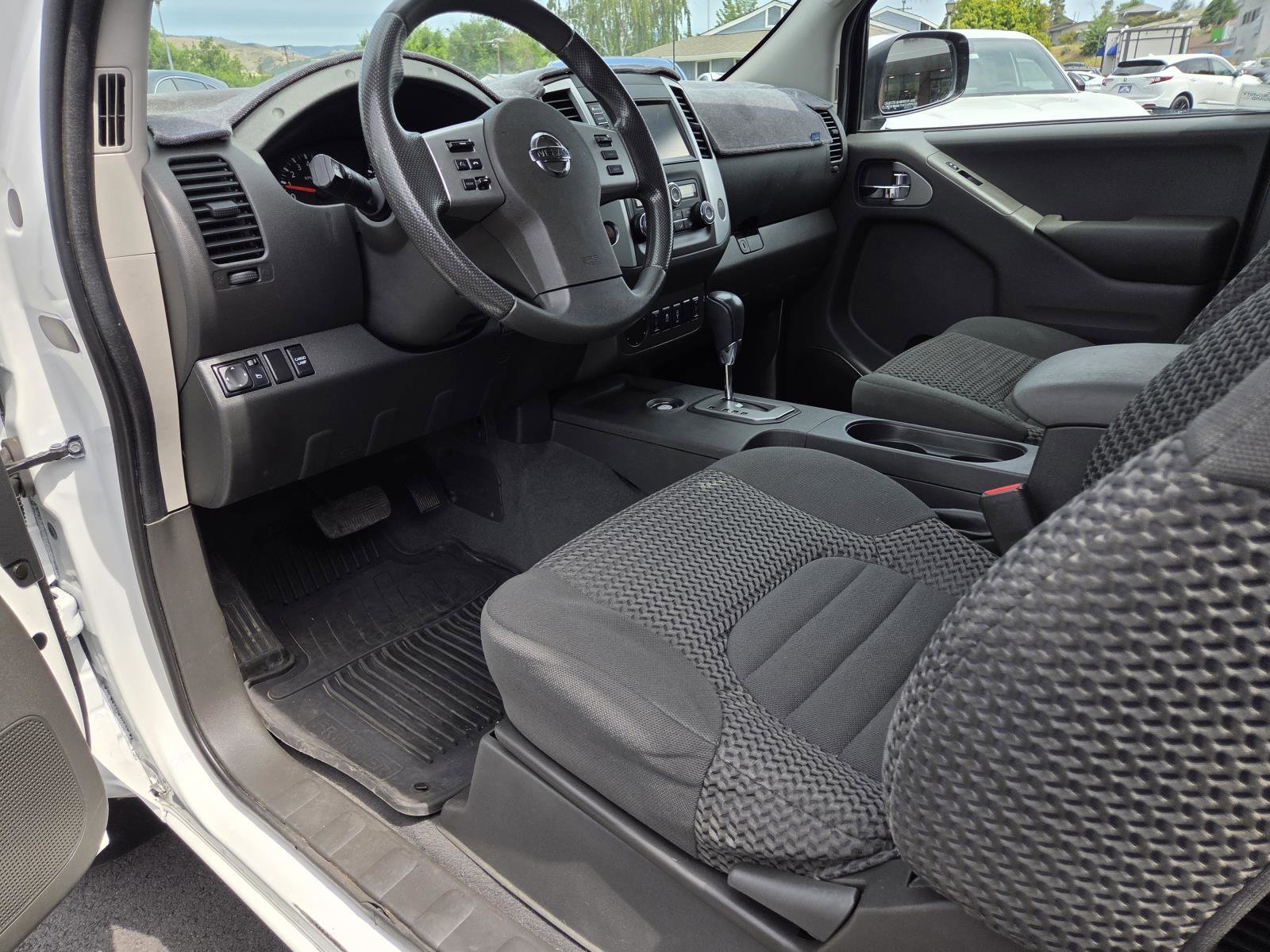 Used 2020 Glacier White Nissan SV image 11
