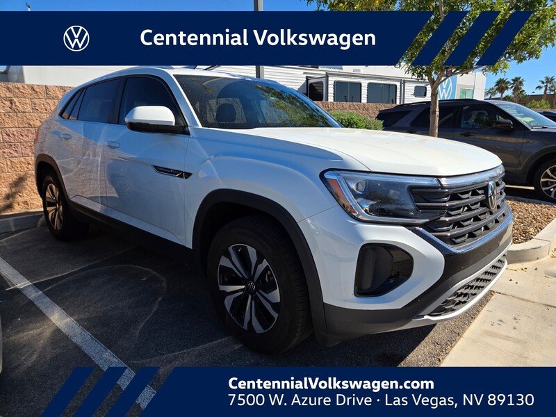 2025 Volkswagen Atlas Cross Sport SE's photo