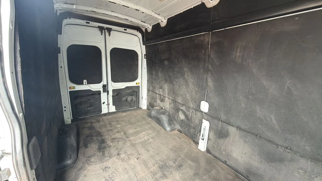 Used 2023 White Ford Base image 9