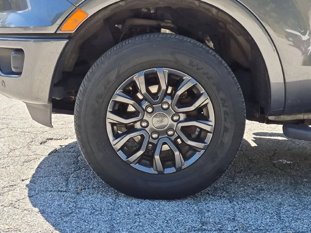 Used 2019 Gray Ford XLT image 27