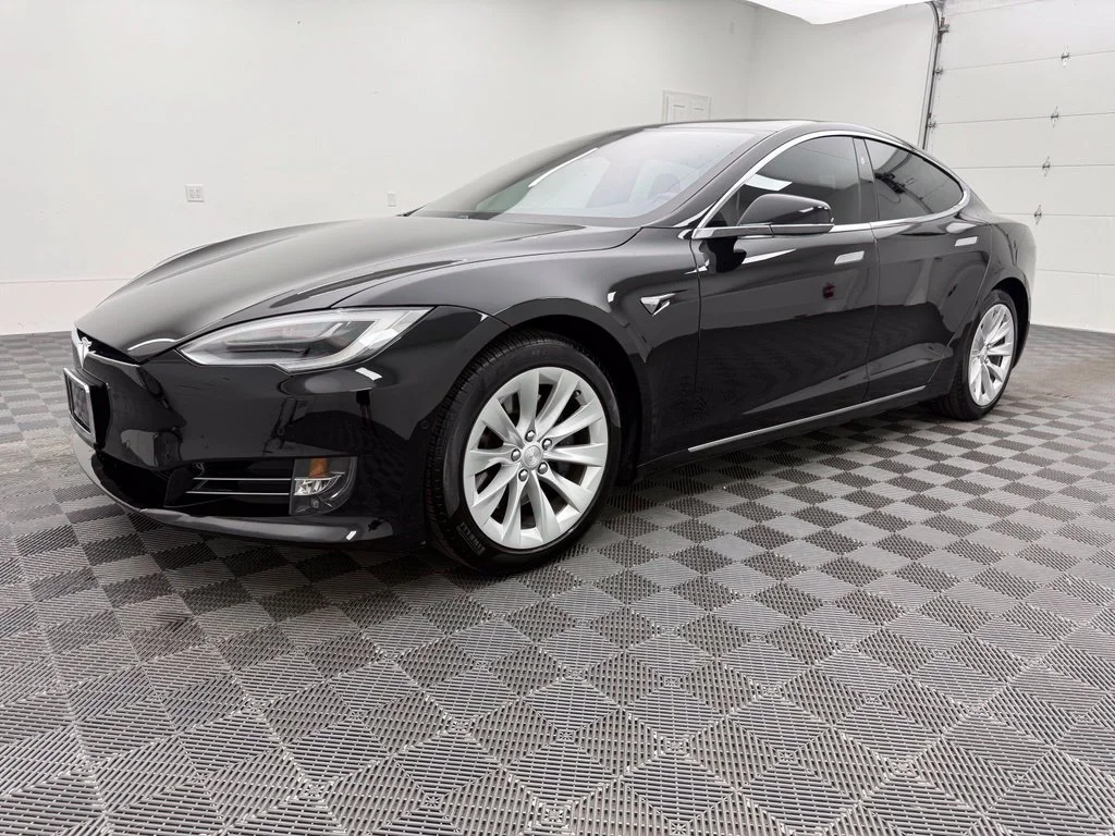 Used 2018 Black Tesla 75D image 13