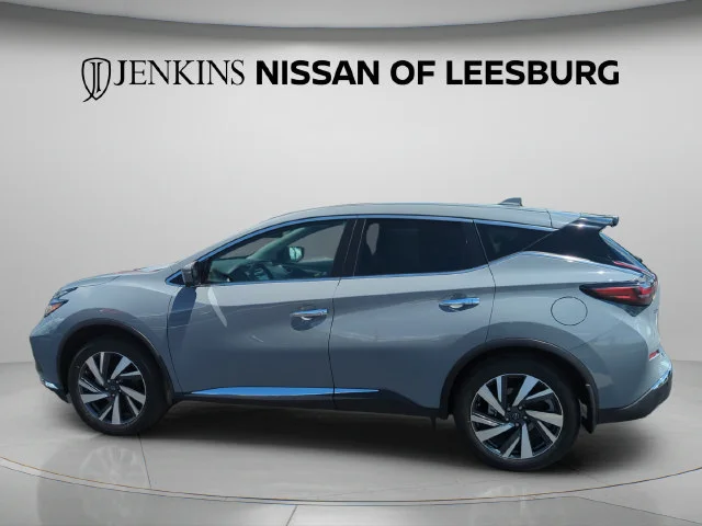 Used 2023 Gray Nissan SL image 10