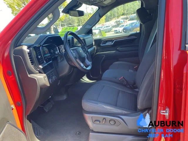Used 2023 Red Chevrolet LT image 33