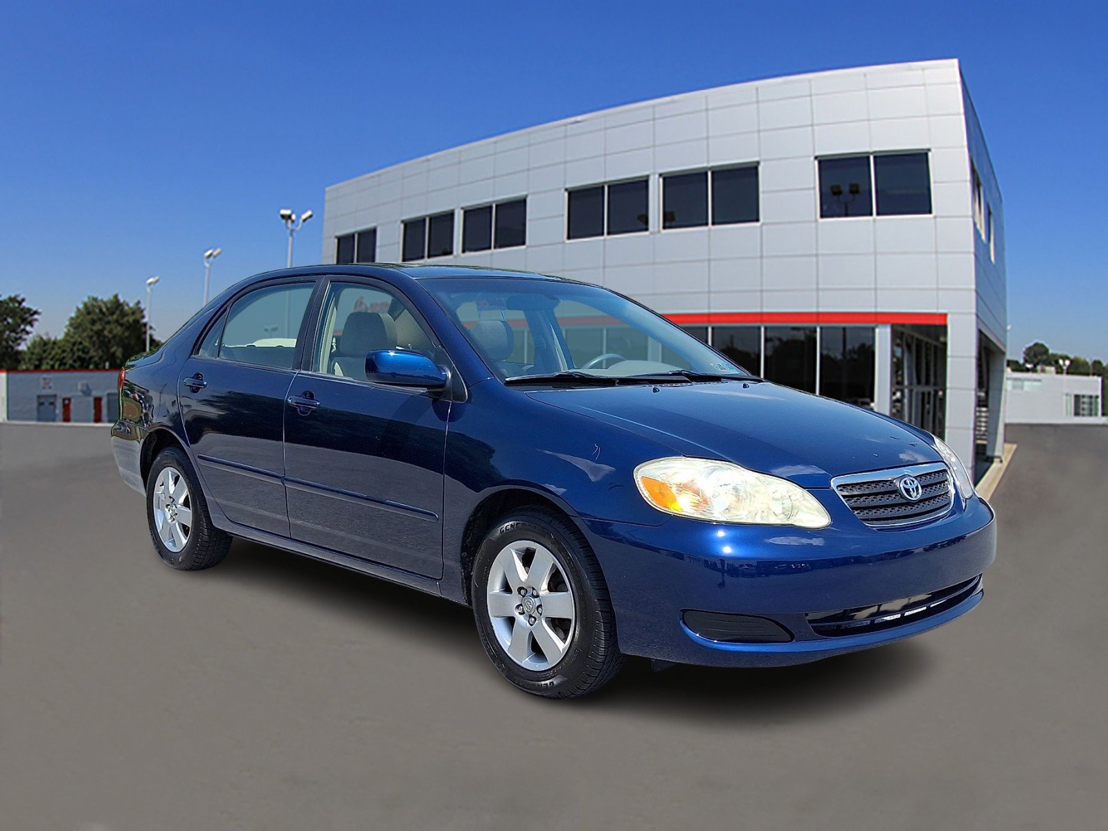 Used 2005 Indigo Ink Pearl Toyota LE image 1