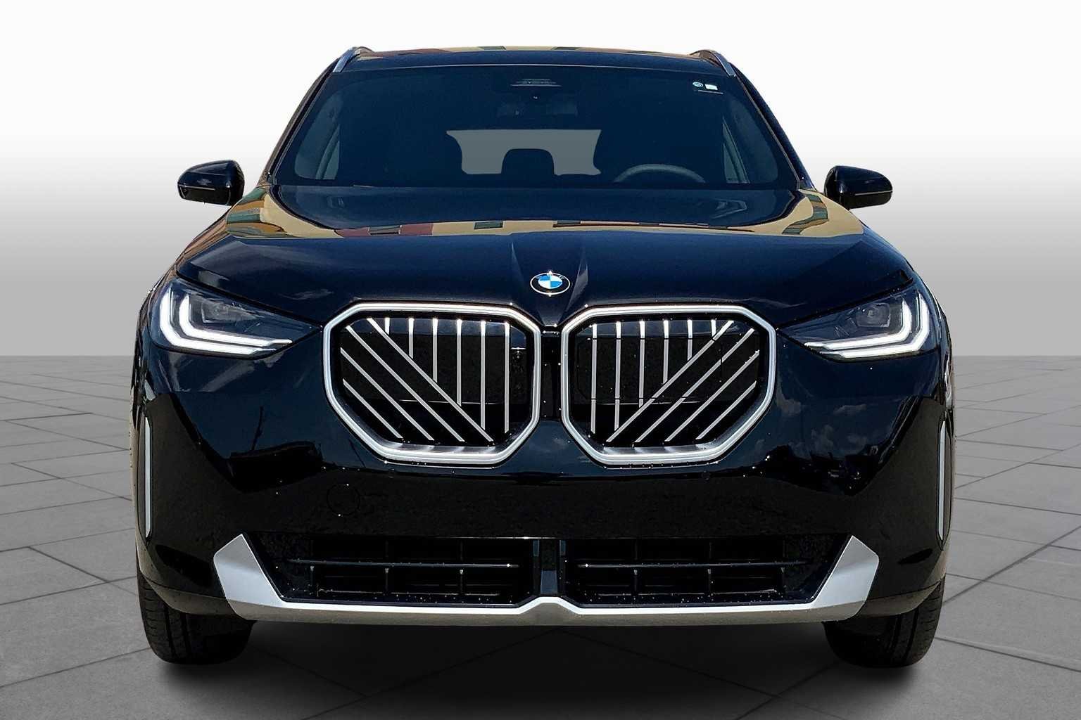 New 2025 Black Sapphire Metallic BMW 30 xDrive image 3