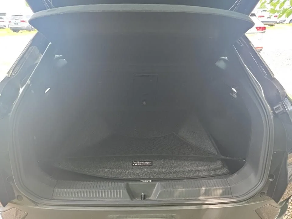 Certified Used 2023 Deep Black Volkswagen Pro S image 10