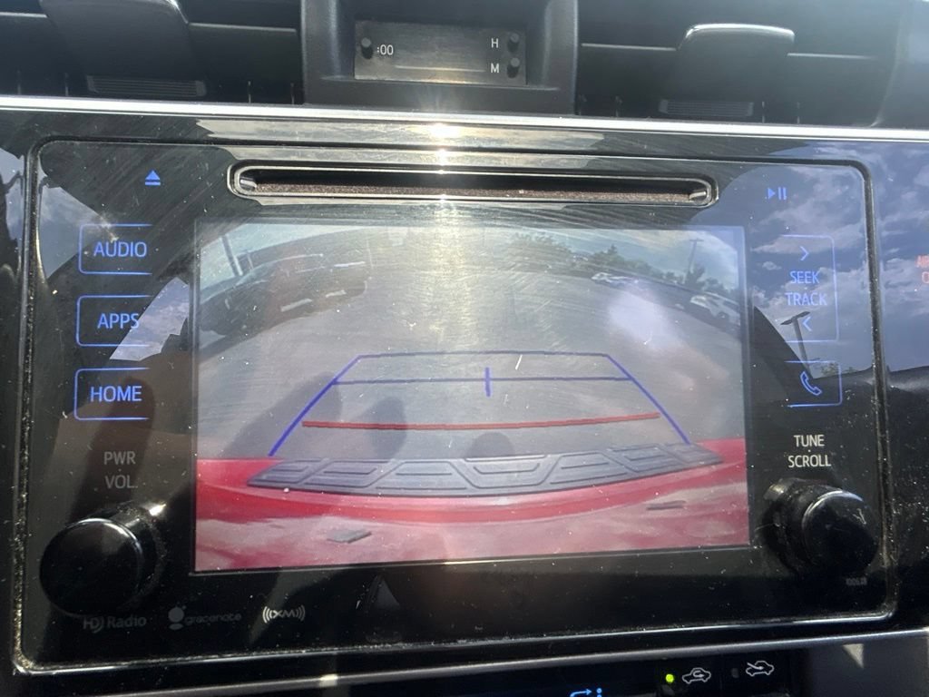 Used 2017 Barcelona Red Metallic Toyota SE image 29