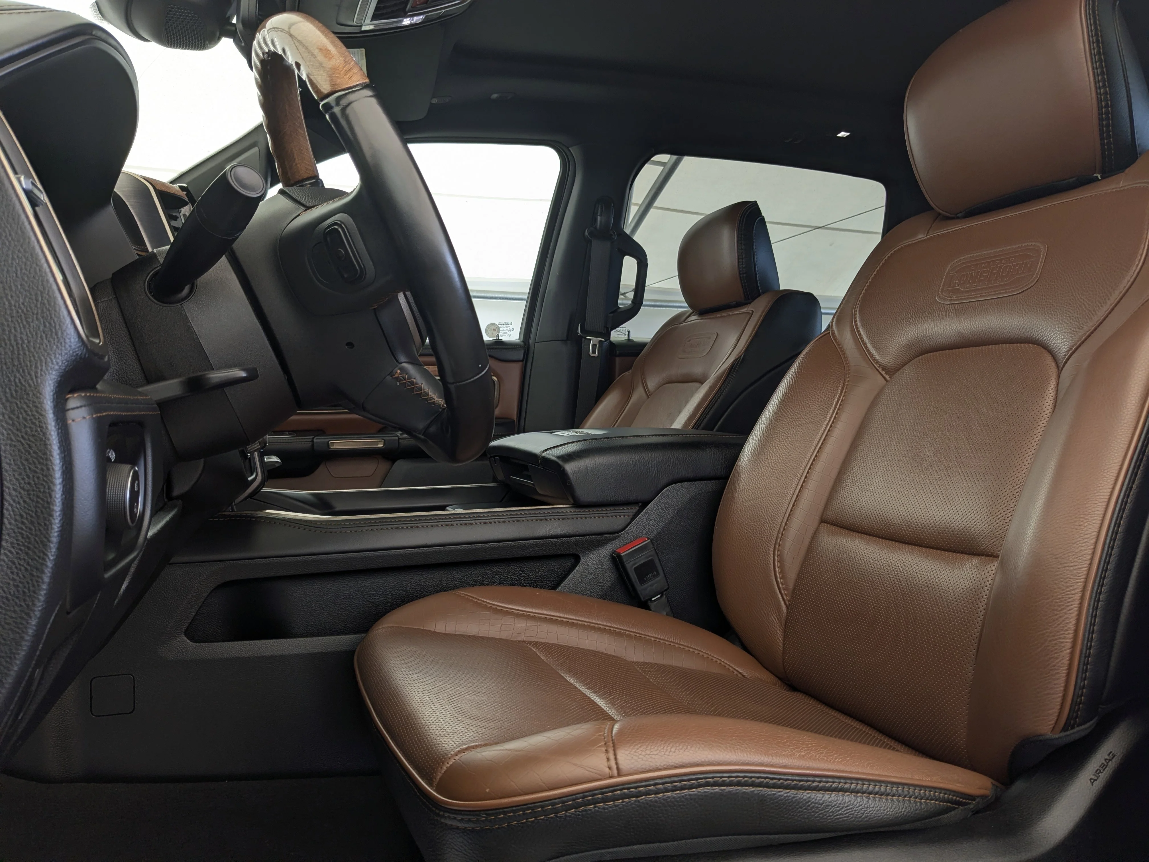 Used 2022 Black RAM Limited Longhorn - Level I - Dual Pane Sunroof - Leather - Harman/Kardon Audio - Advanced Safety & M image 15