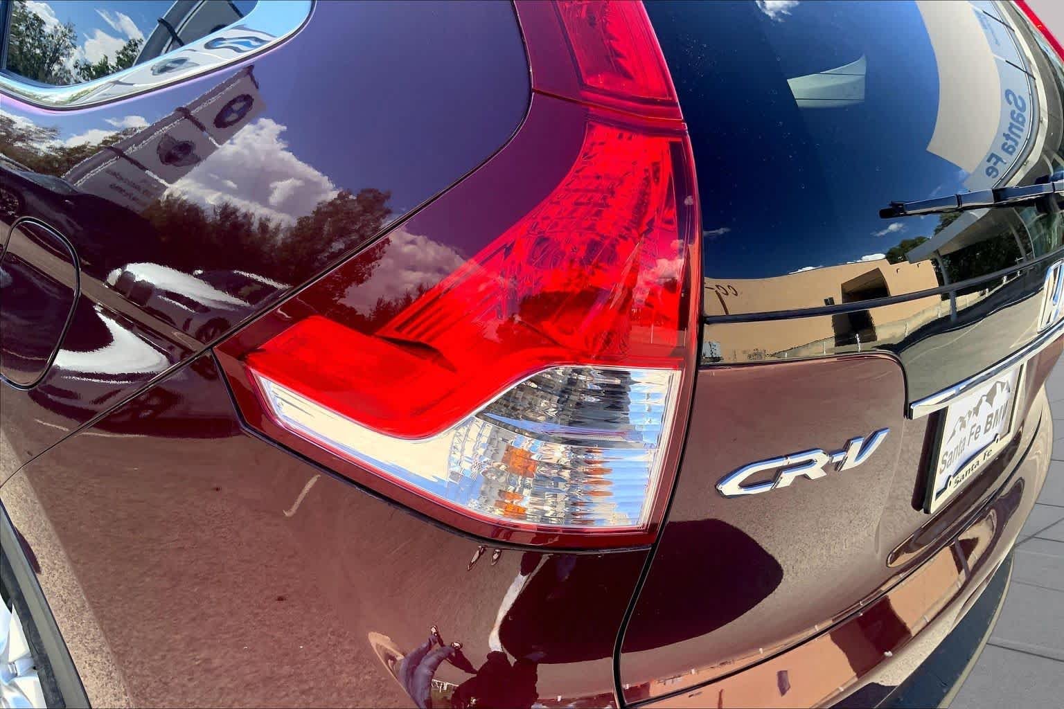 Used 2013 Alabaster Silver Metallic Honda EX image 28
