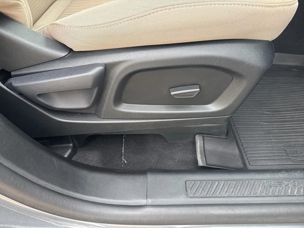2023 Ford Explorer XLT - Photo 27