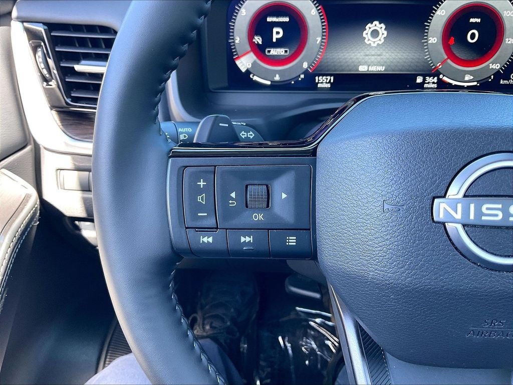 Used 2025 Gun Metallic Nissan Platinum image 22
