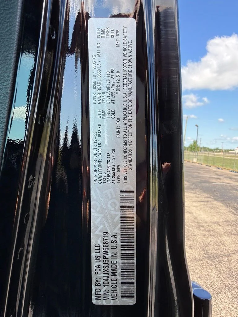 Used 2023 Black Jeep Rubicon 392 image 24