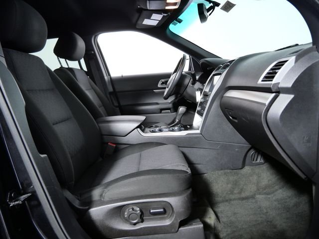 Used 2014 Black Ford XLT image 10
