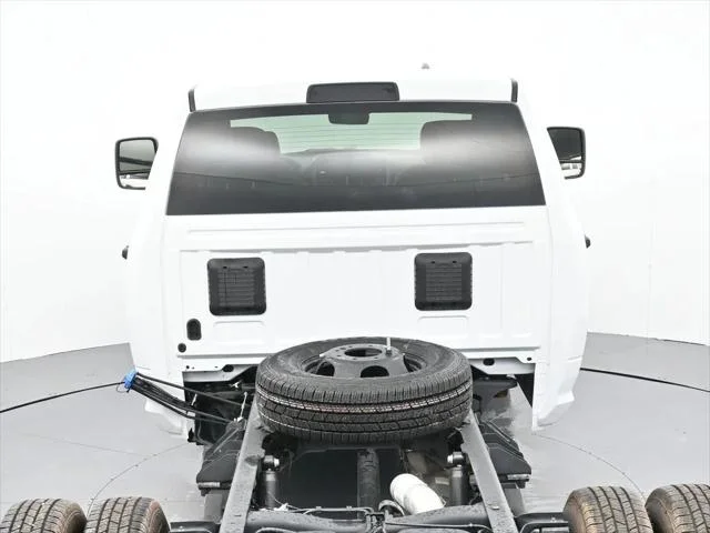 New 2026 Bright White Clear-Coat Exterior Paint RAM TRADESMAN image 25