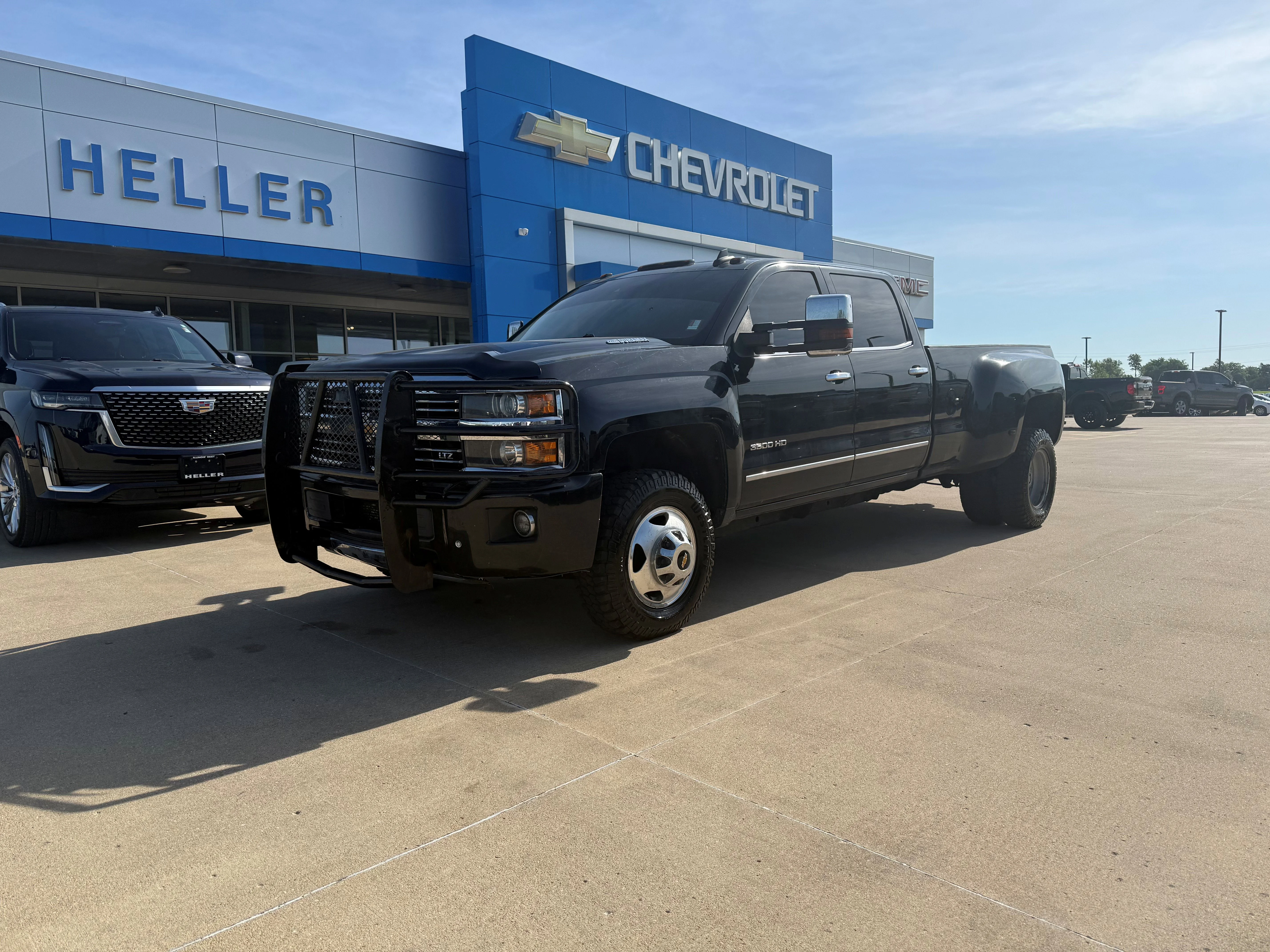 Used 2015 BLACK Chevrolet LTZ image 3