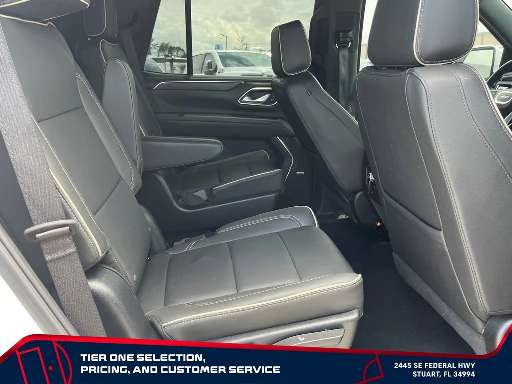 Used 2024 White Frost Tricoat GMC SLT image 18