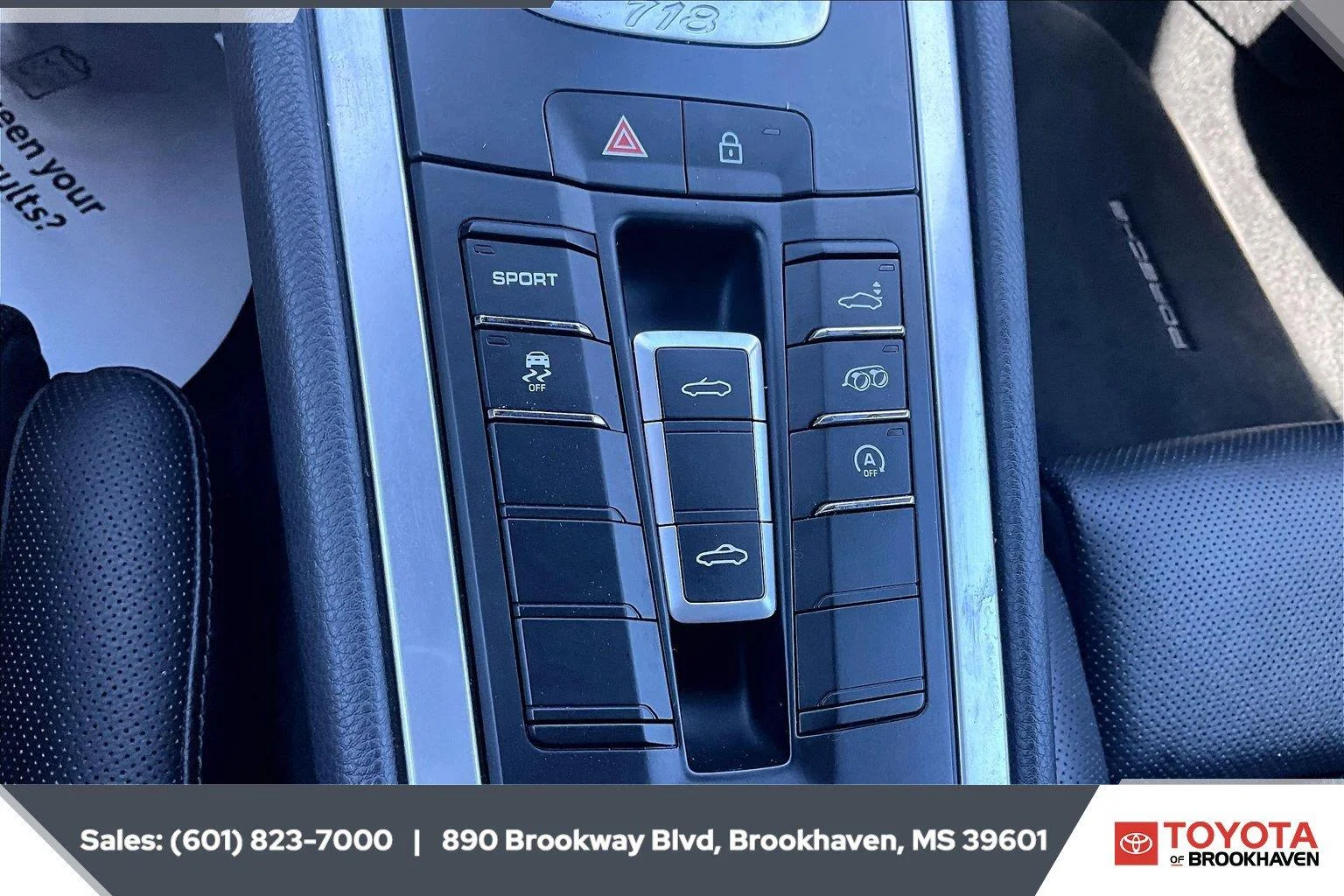 Used 2023 Guards Red Porsche Base image 20