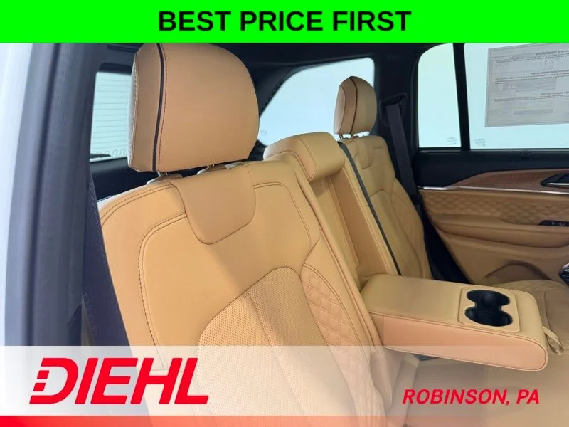 New 2026 Bright White Clear-Coat Exterior Paint Jeep Summit image 12