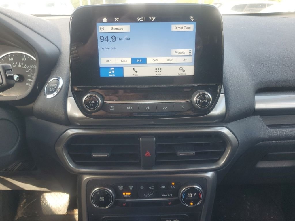 Used 2018 Black Ford SE image 22