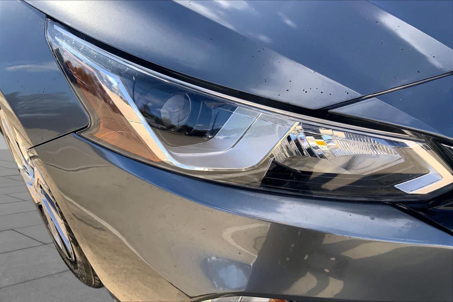 Used 2020 Gun Metallic Nissan 2.5 S image 27