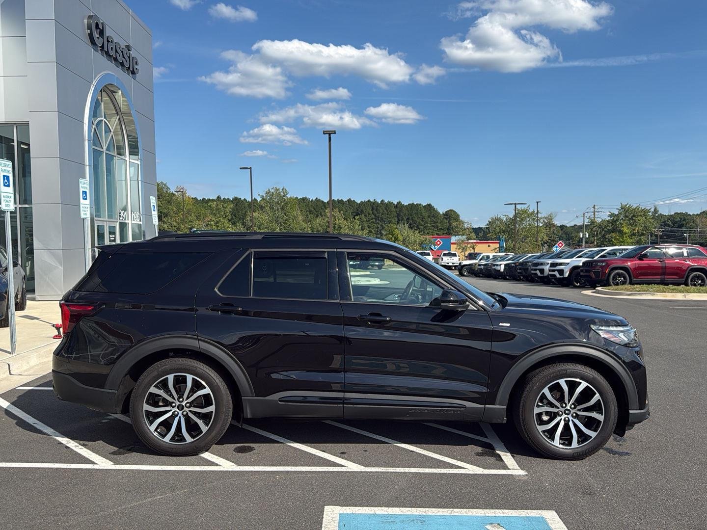 Used 2025 Agate Black Metallic FORD STLINE image 4