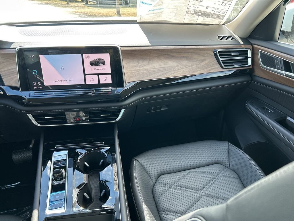 New 2026 White/off-white Volkswagen SE w/Technology image 11