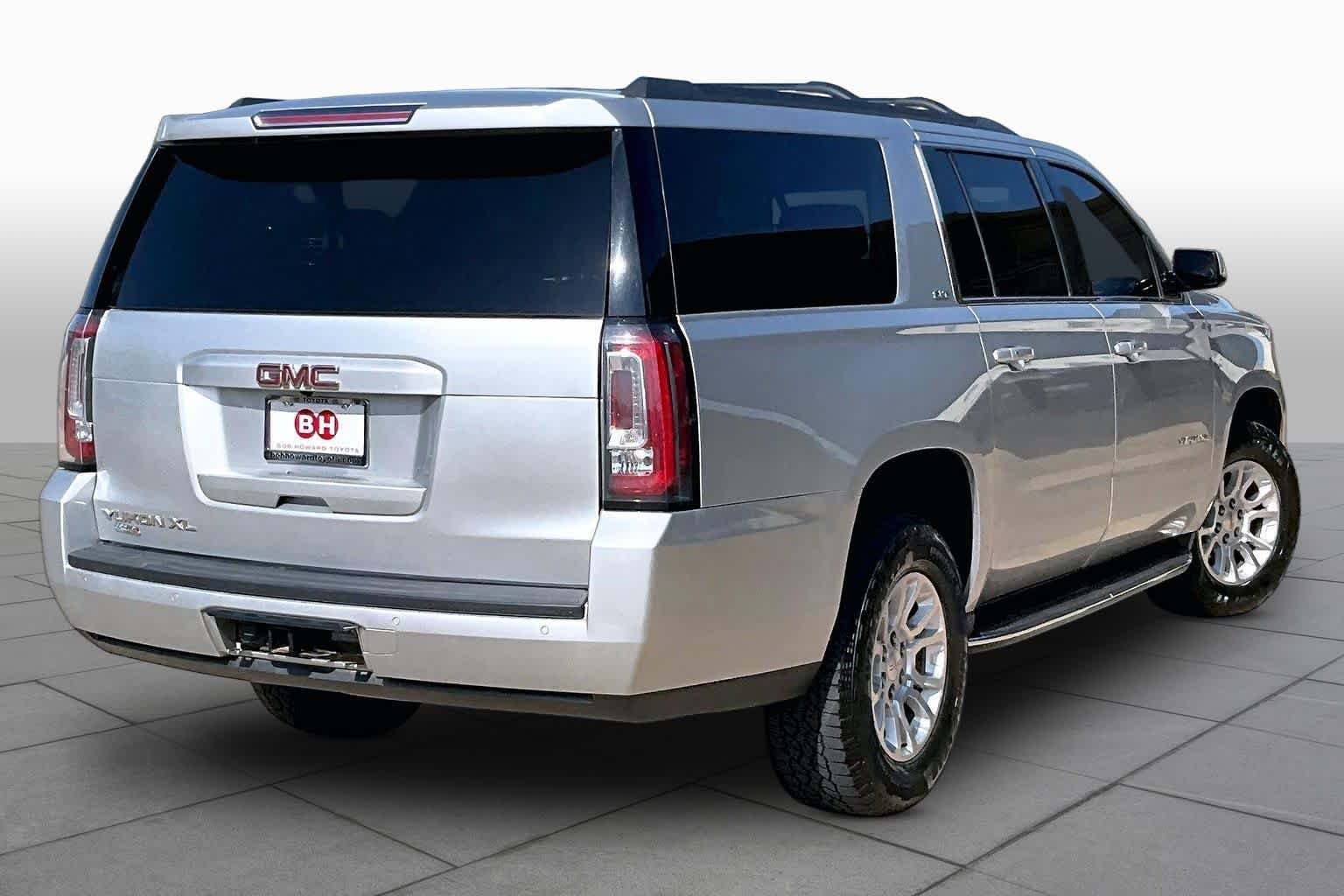 Used 2018 Quicksilver Metallic GMC SLT image 11