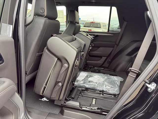 2026 Chevrolet Tahoe Premier - Photo 9