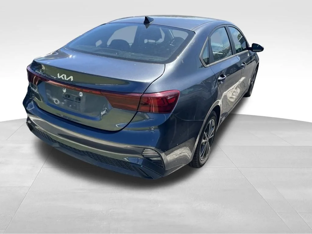 Used 2023 Gray Kia LXS image 13