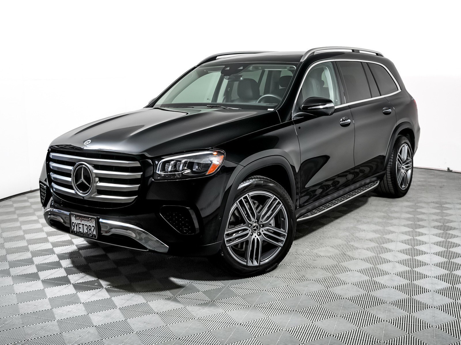 2026 Mercedes-Benz GLS Base