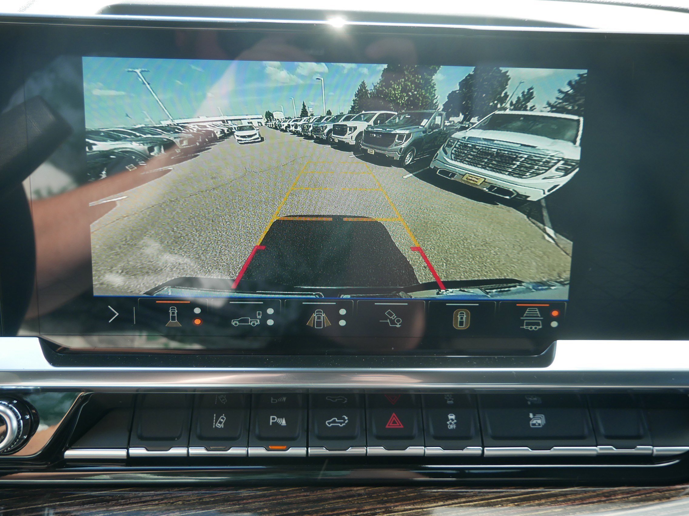 New 2026 Summit White GMC SLE image 10