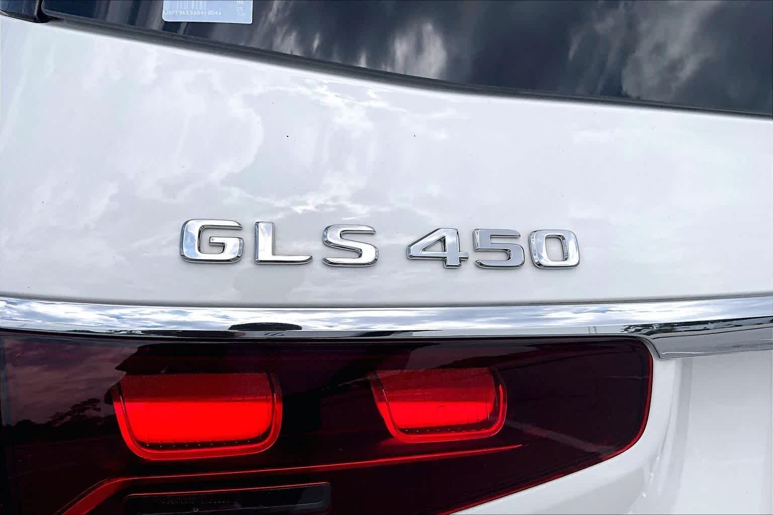 Used 2025 Polar White Mercedes-Benz GLS 450 image 10