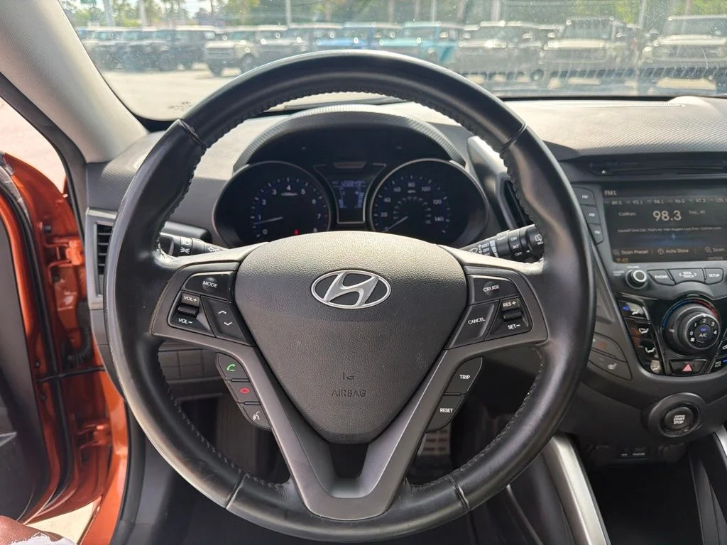 Used 2015 Beige Hyundai Turbo image 19