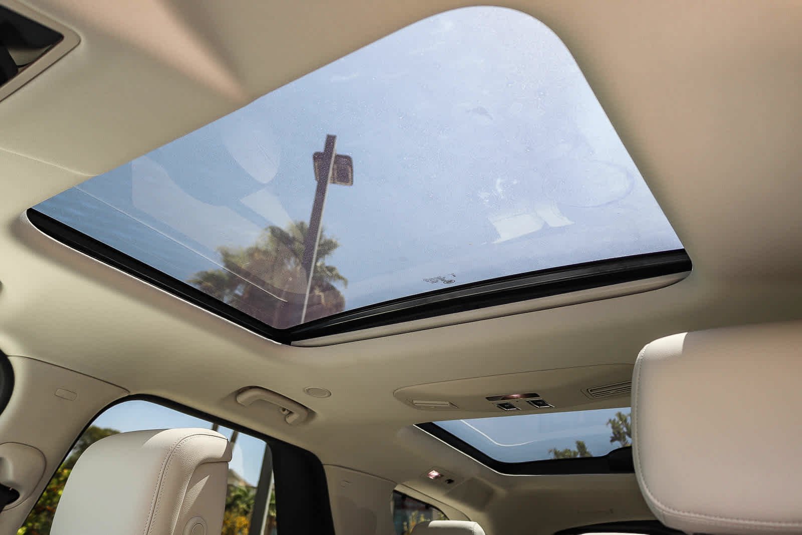 2026 Land Rover Discovery Gemini Edition - Photo 18