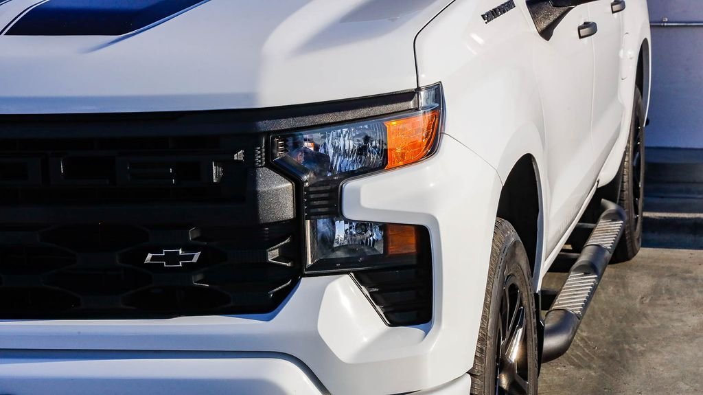 Used 2023 Summit White Chevrolet Custom image 5