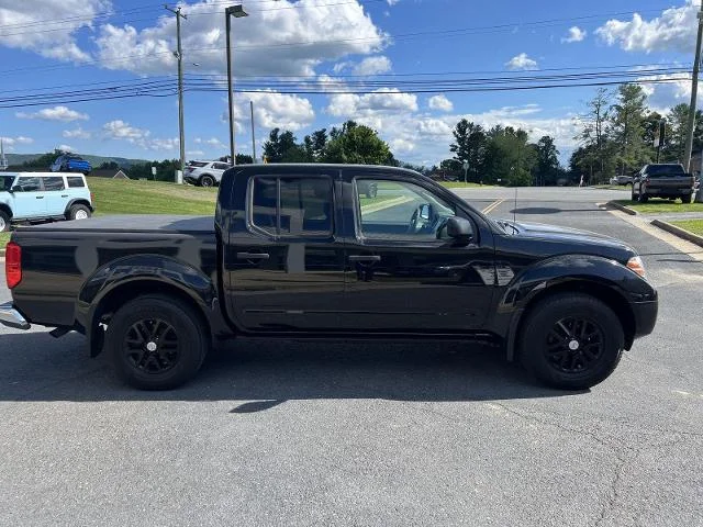 Used 2019 Magnetic Black Nissan  image 6