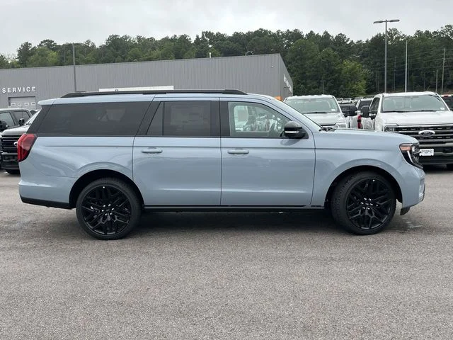 New 2027 Glacier Gray Metallic Tri-Coat Ford Platinum image 2
