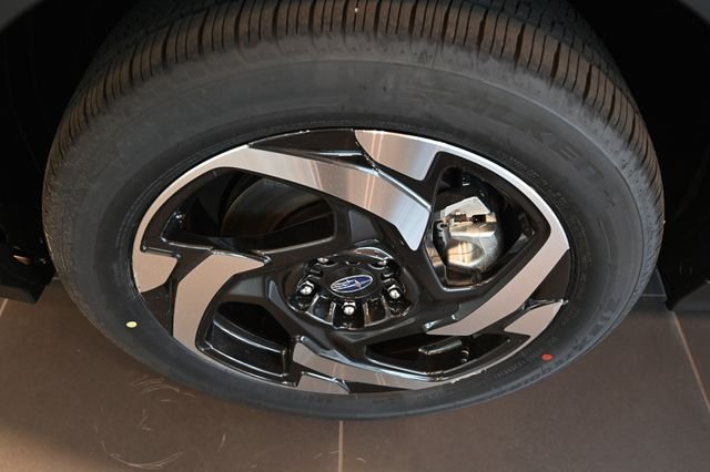 New 2026 ICE SILVER METALLIC Subaru Limited Hybrid image 29
