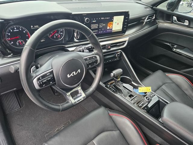 Used 2024 White Kia GT image 9