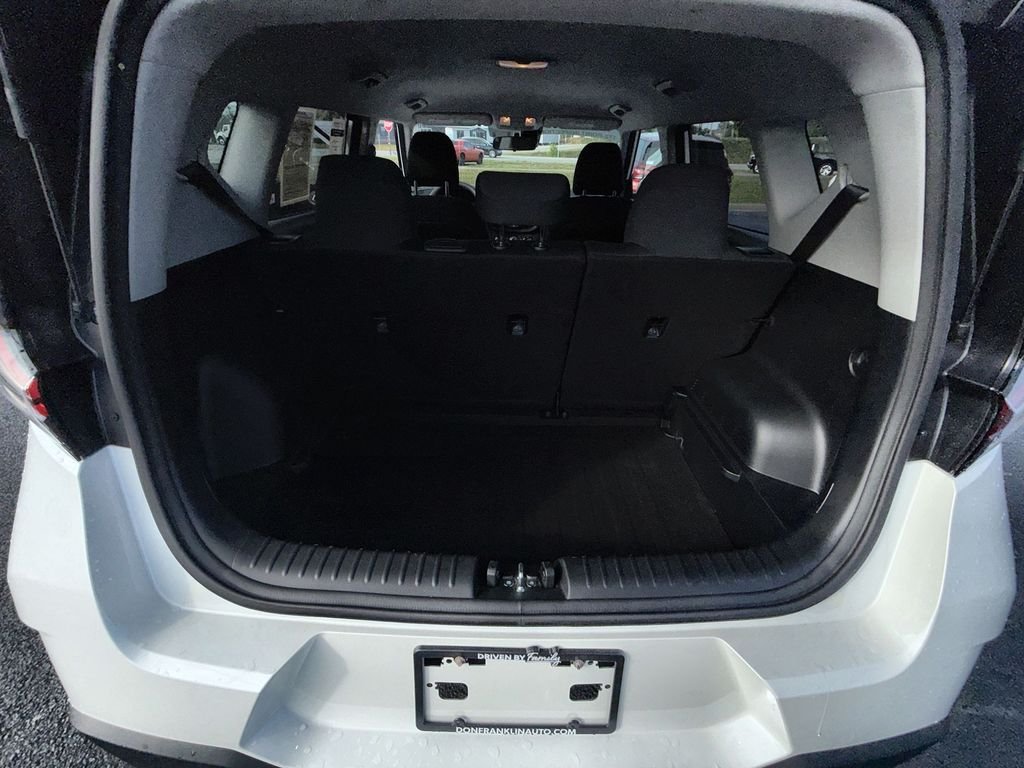 Used 2025 White Kia LX image 25