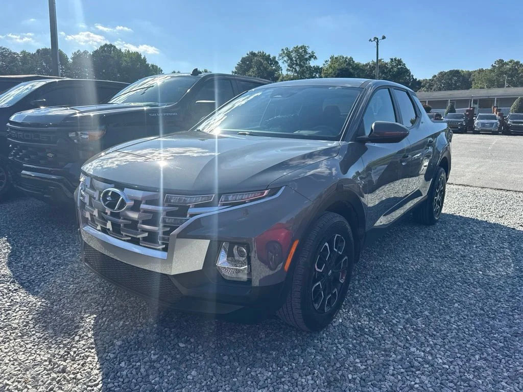 Used 2023 Gray Hyundai SEL image 1