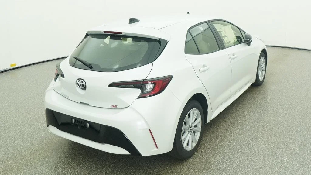 New 2027 Wind Chill Pearl Toyota SE image 22