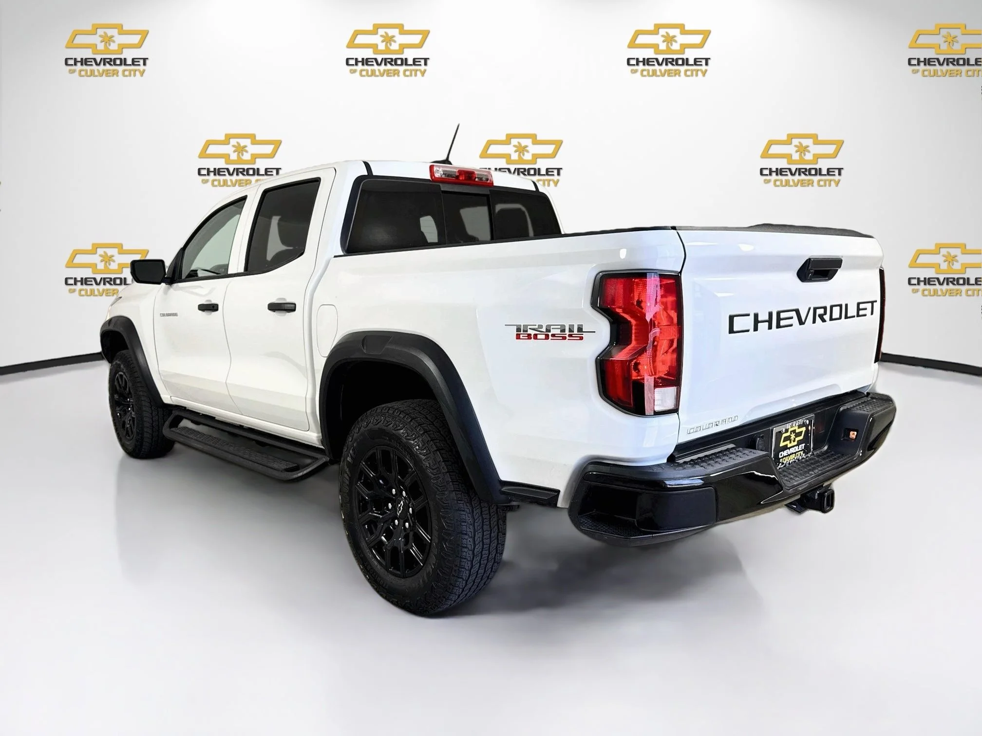 Used 2024 Summit White Chevrolet Trail Boss image 6