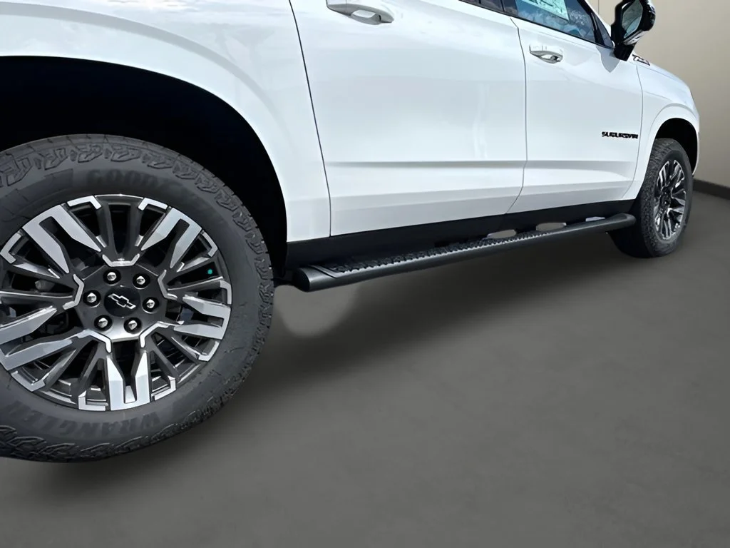 New 2026 Summit White Chevrolet Z71 image 29