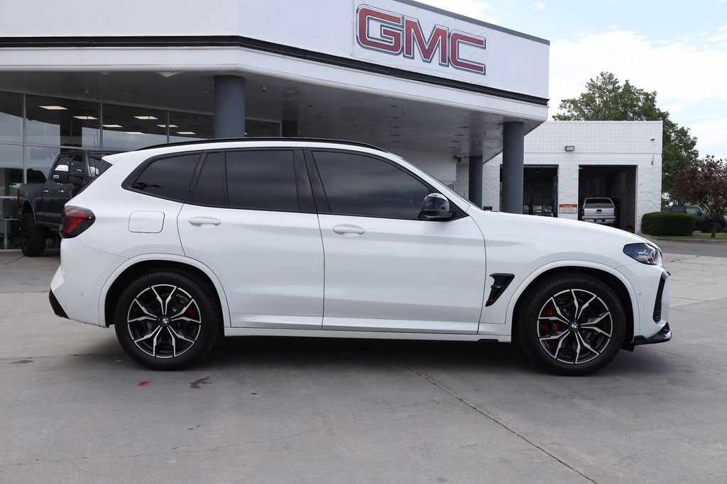 Used 2024 Alpine White BMW M40i image 7