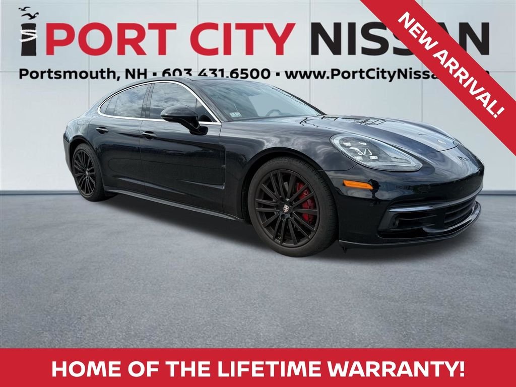 2017 Porsche Panamera 4S's photo